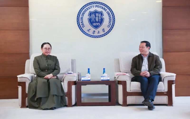 張榮華主席應(yīng)邀出席天津大學(xué)創(chuàng)業(yè)大講堂活動，張君婷總裁作主題演講