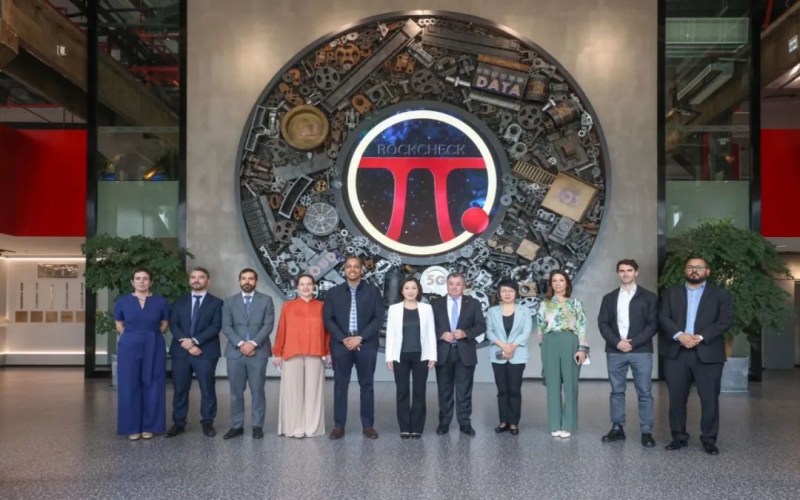 智利、哥倫比亞、尼加拉瓜、洪都拉斯駐華使館外交官一行到榮程集團參觀交流