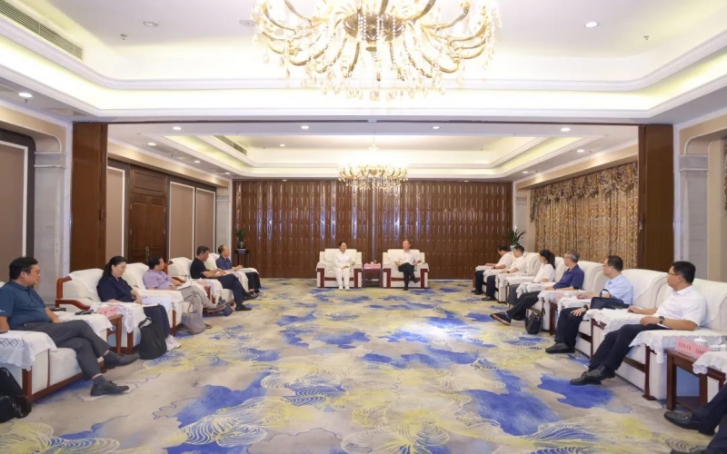 榮程集團(tuán)董事會主席張榮華帶隊(duì)赴薊州區(qū)考察交流