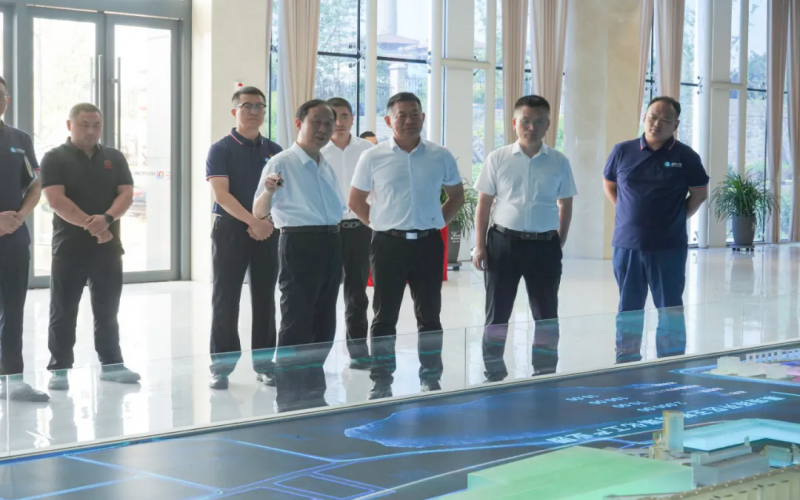 榮程集團(tuán)副總裁、榮程新能集團(tuán)董事長(zhǎng)張立華赴金鼎鋼鐵集團(tuán)煤焦化參觀考察