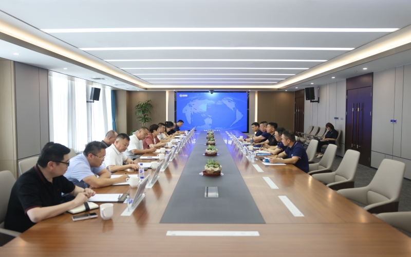 內(nèi)蒙古自治區(qū)錫林郭勒盟正藍(lán)旗委副書記、旗長(zhǎng)劉曉敏到訪榮程集團(tuán)